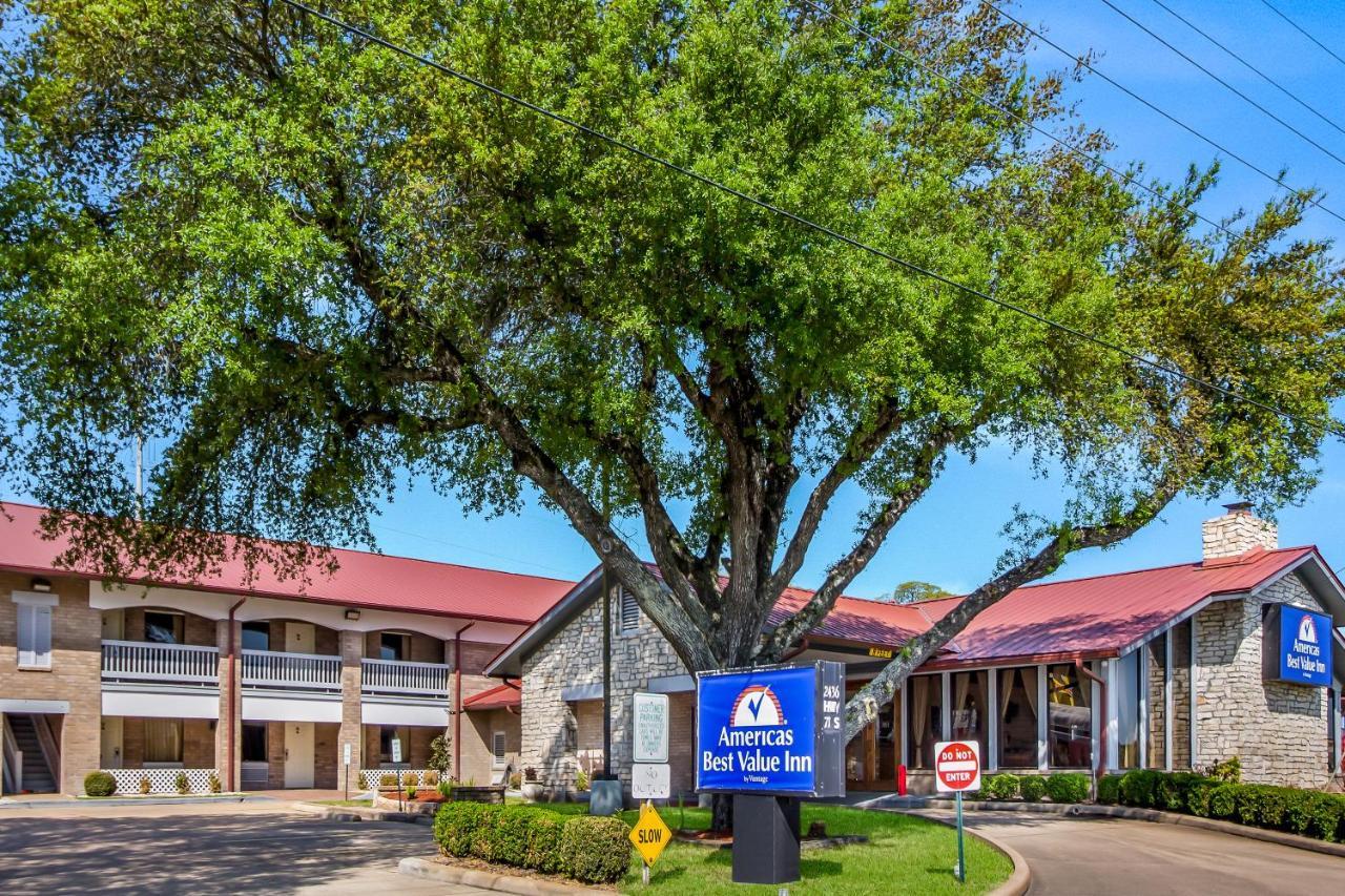 Americas Best Value Inn Columbus Bagian luar foto