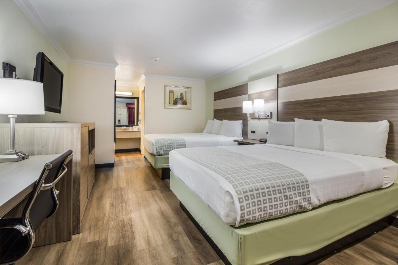 Americas Best Value Inn Columbus Bagian luar foto