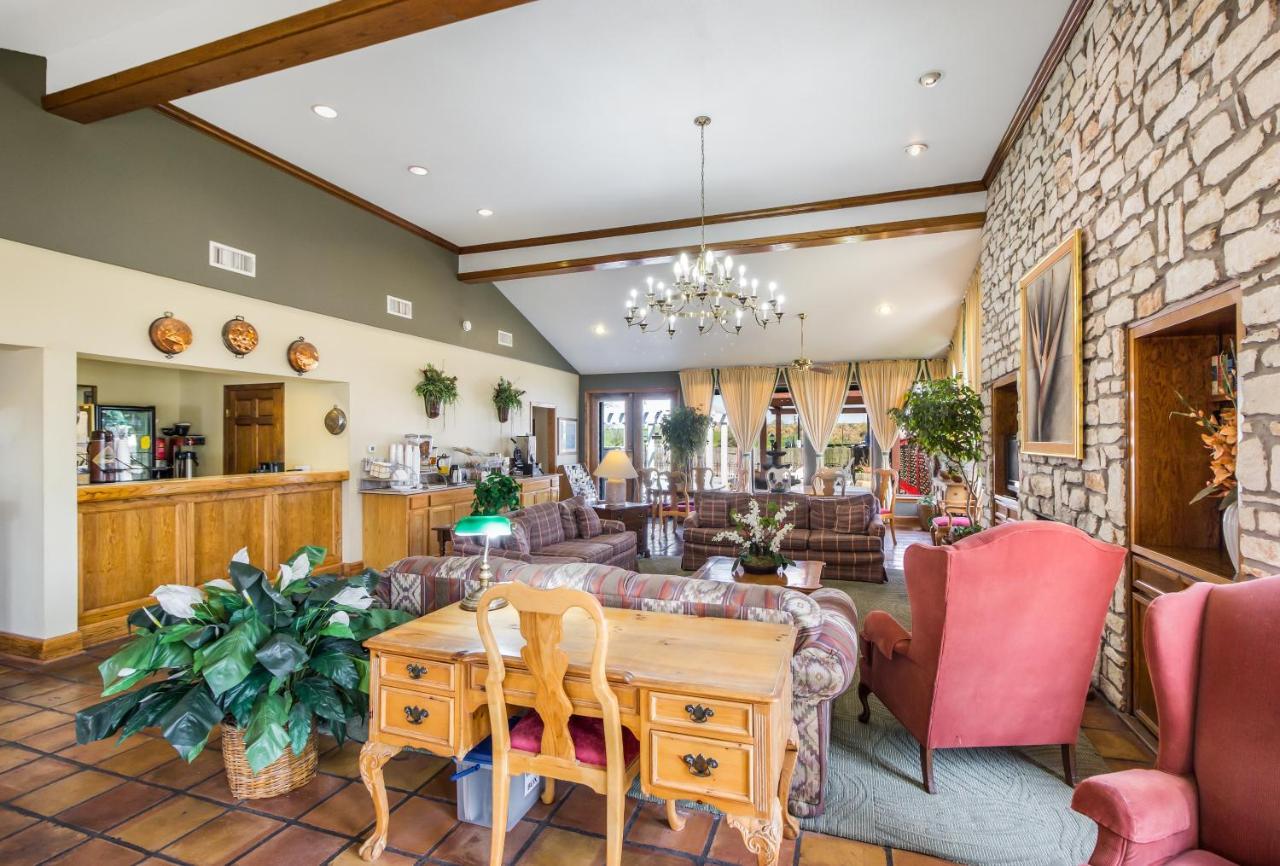 Americas Best Value Inn Columbus Bagian luar foto