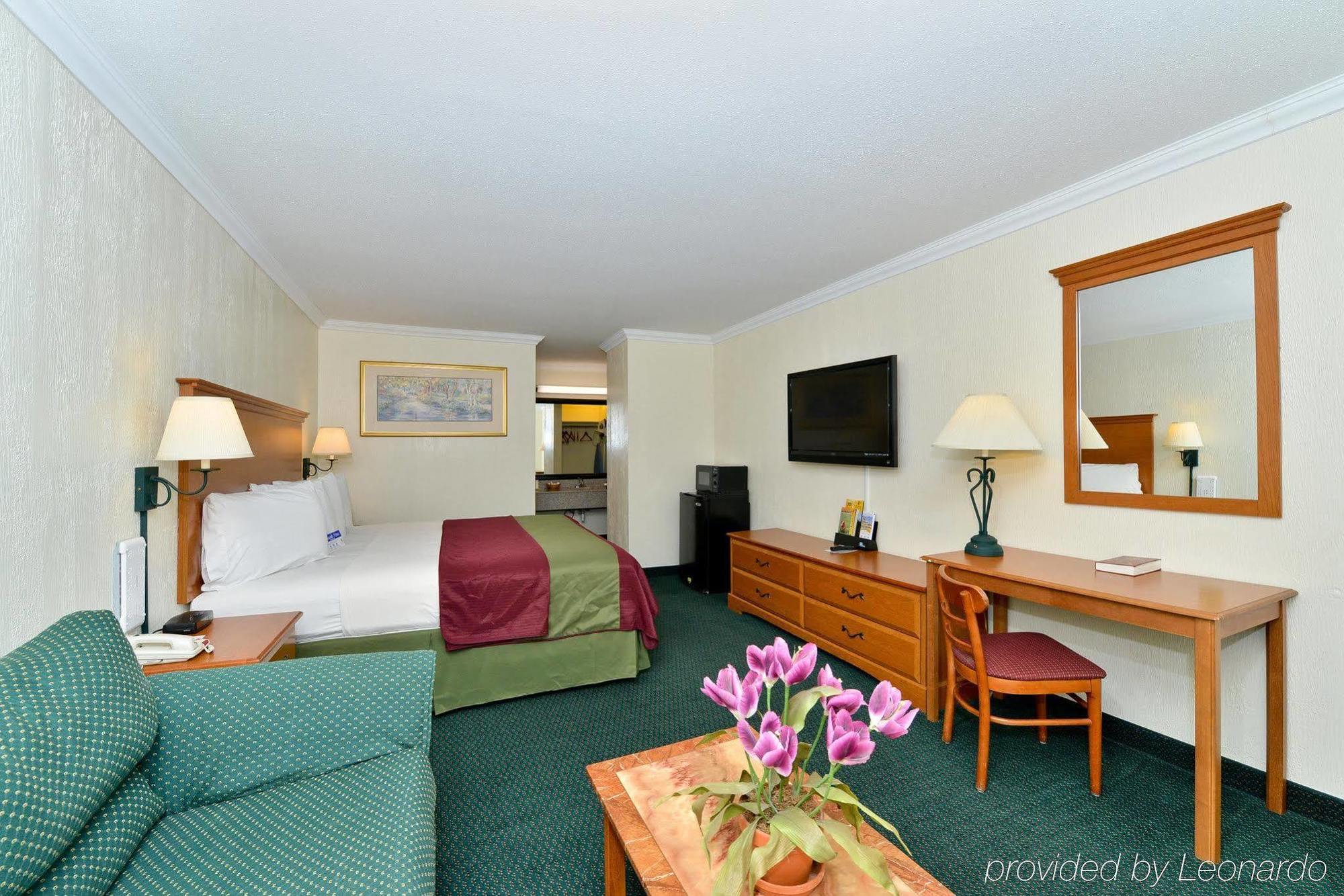 Americas Best Value Inn Columbus Bagian luar foto