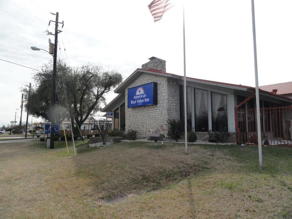 Americas Best Value Inn Columbus Bagian luar foto