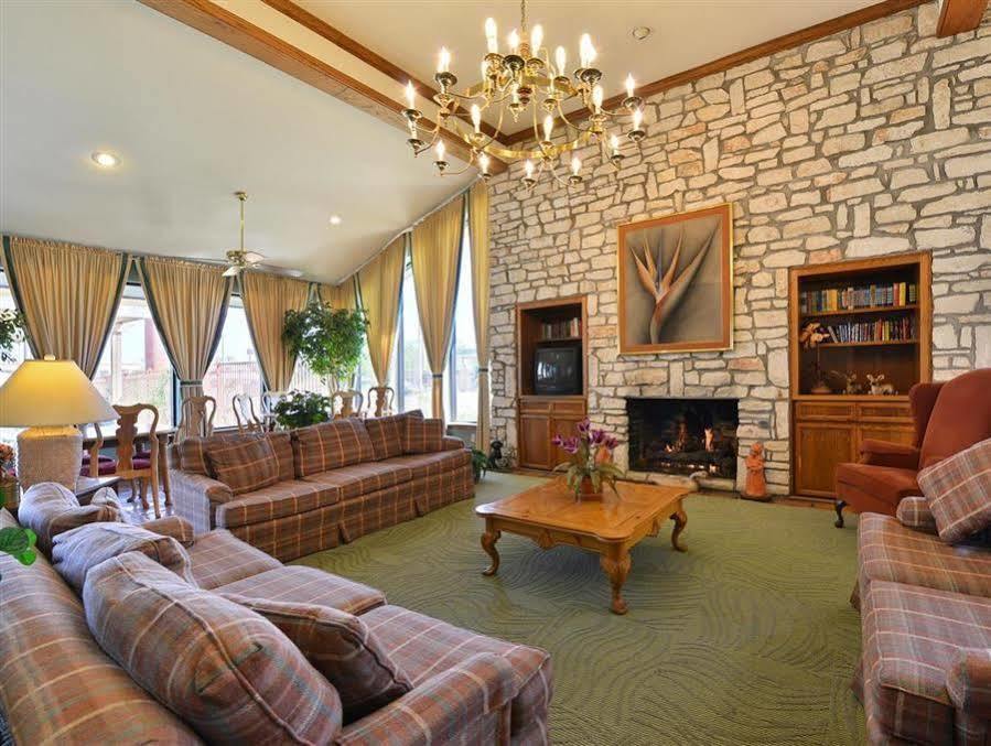 Americas Best Value Inn Columbus Bagian luar foto